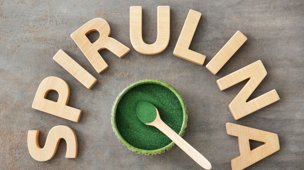 Spirulina a skóra: czy może wspierać cerę i ograniczać stany zapalne?